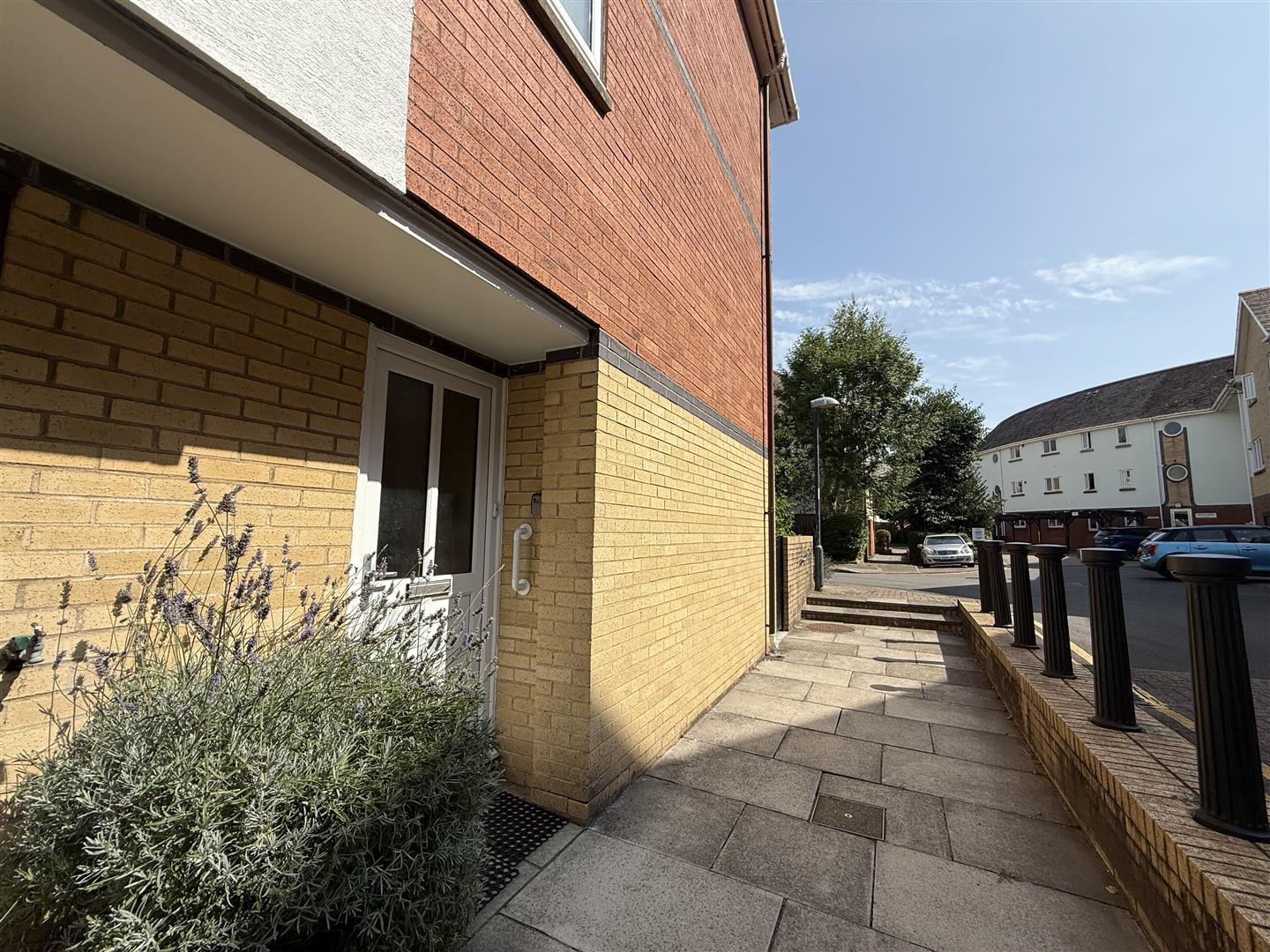 Highmoor, Marina, Swansea, SA1 1YE